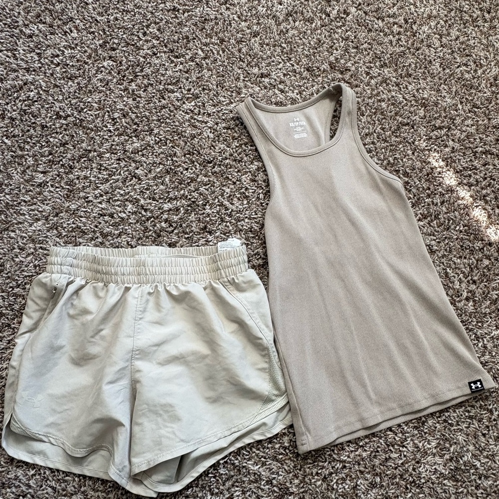 Under Armour Women's Tan Elastic Waist Athletic Shorts